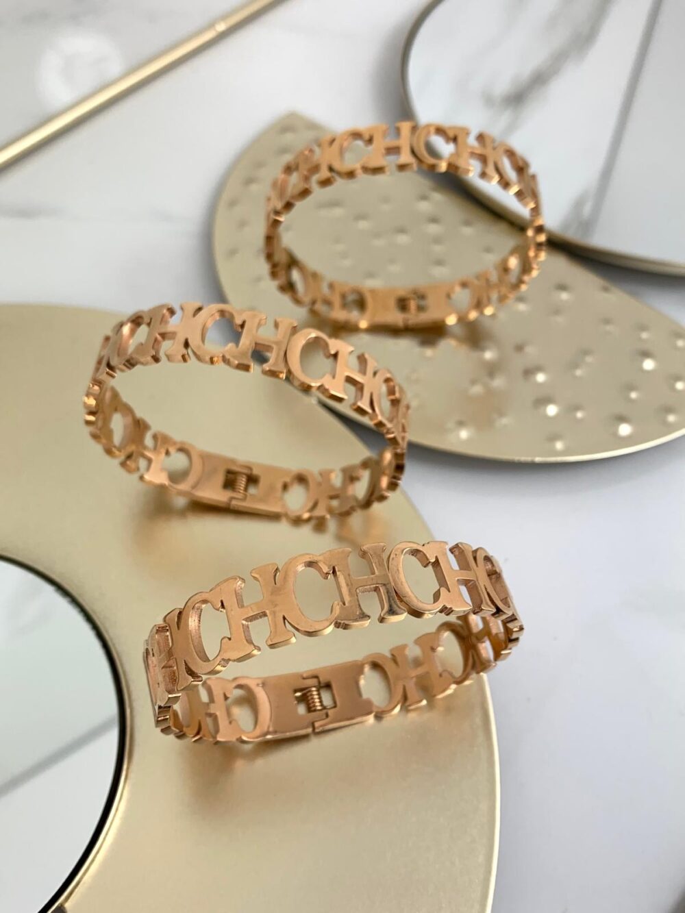 Narukvica nerđajući čelik sa slovima