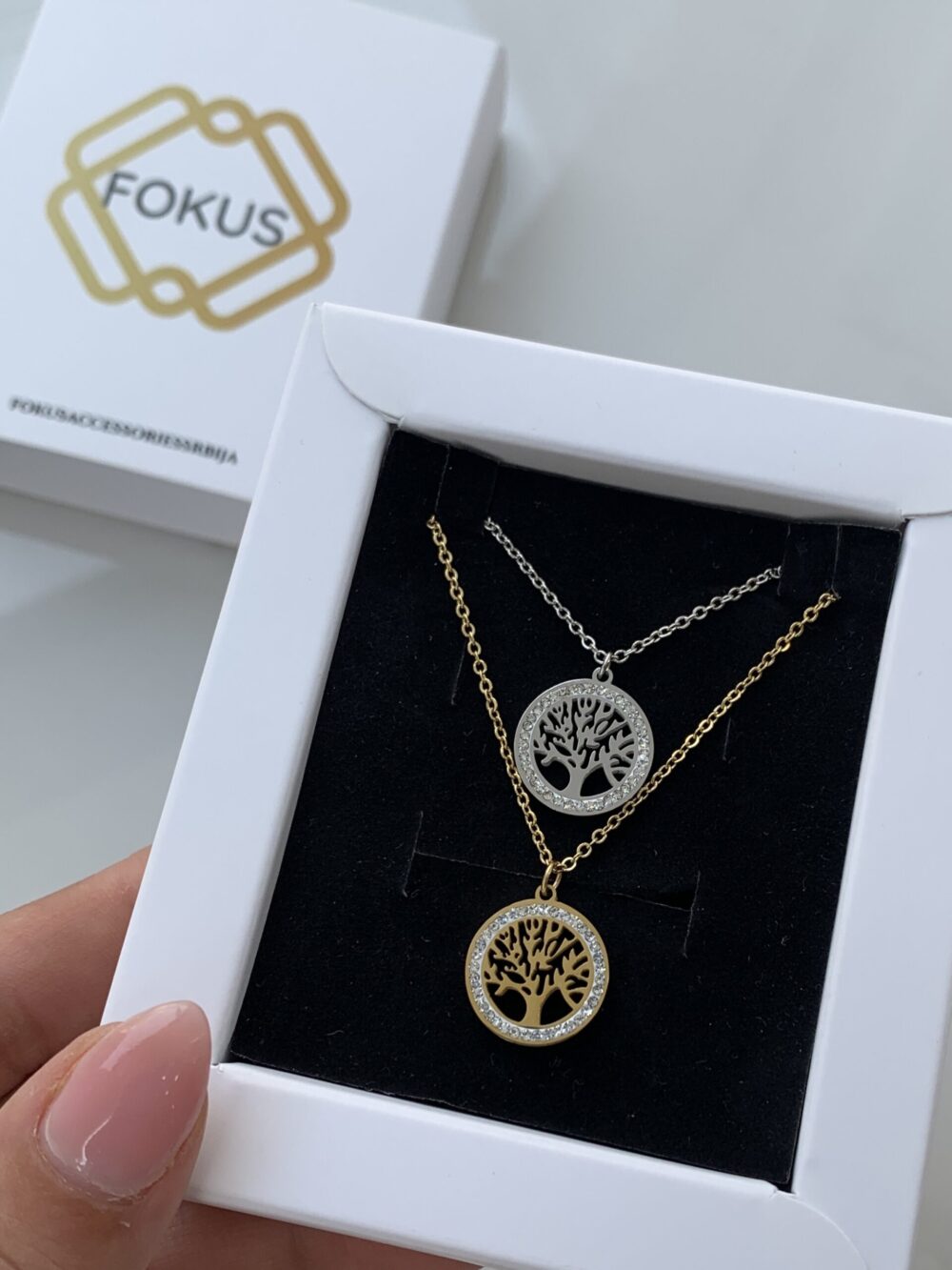 Ogrlica sa priveskom drvo zivota