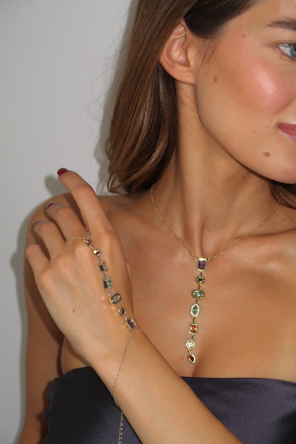 Premium ogrlica i narukvica od nerdjajućeg čelika sa šarenim kristalima