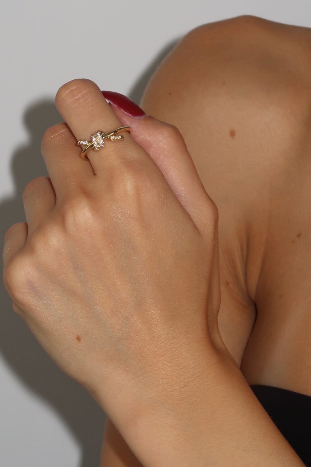 Prsten od nerdjajućeg čelika u obliku čvora – silver/gold